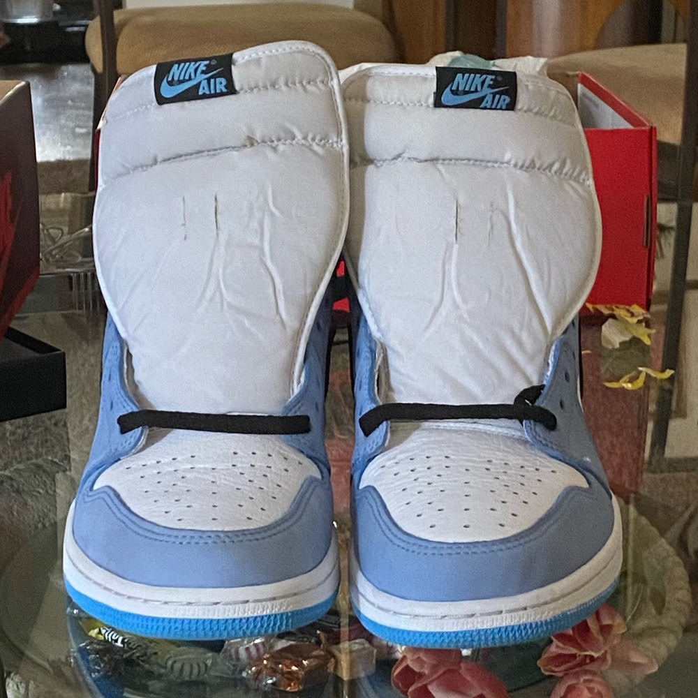 White University Blue Black 1